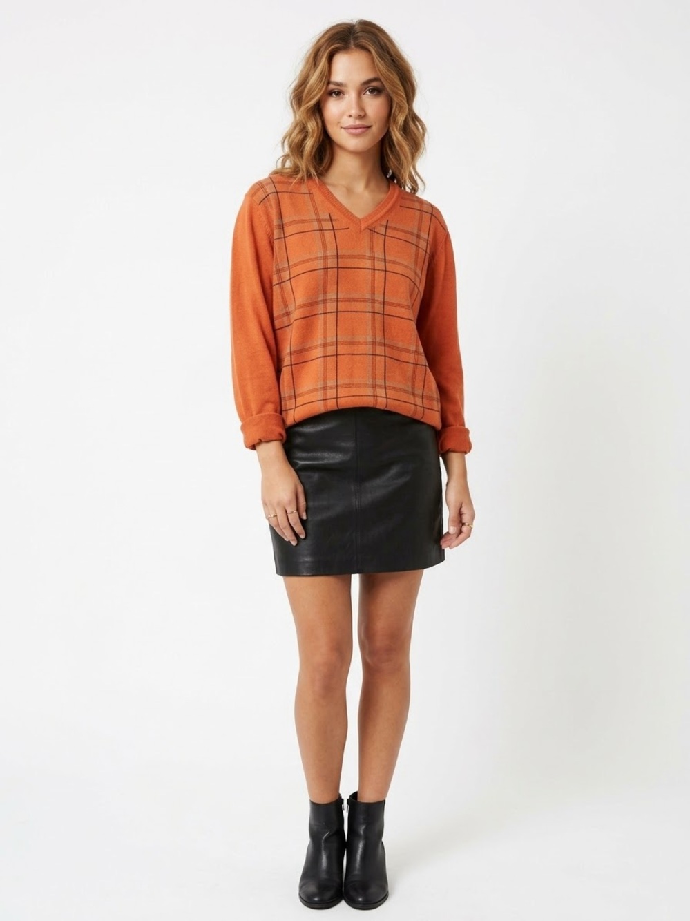 Zara Men's Orange V-Neck Plaid Sweater